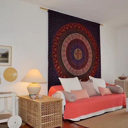 Centre 2 Bedroom Cozy Албуфейра